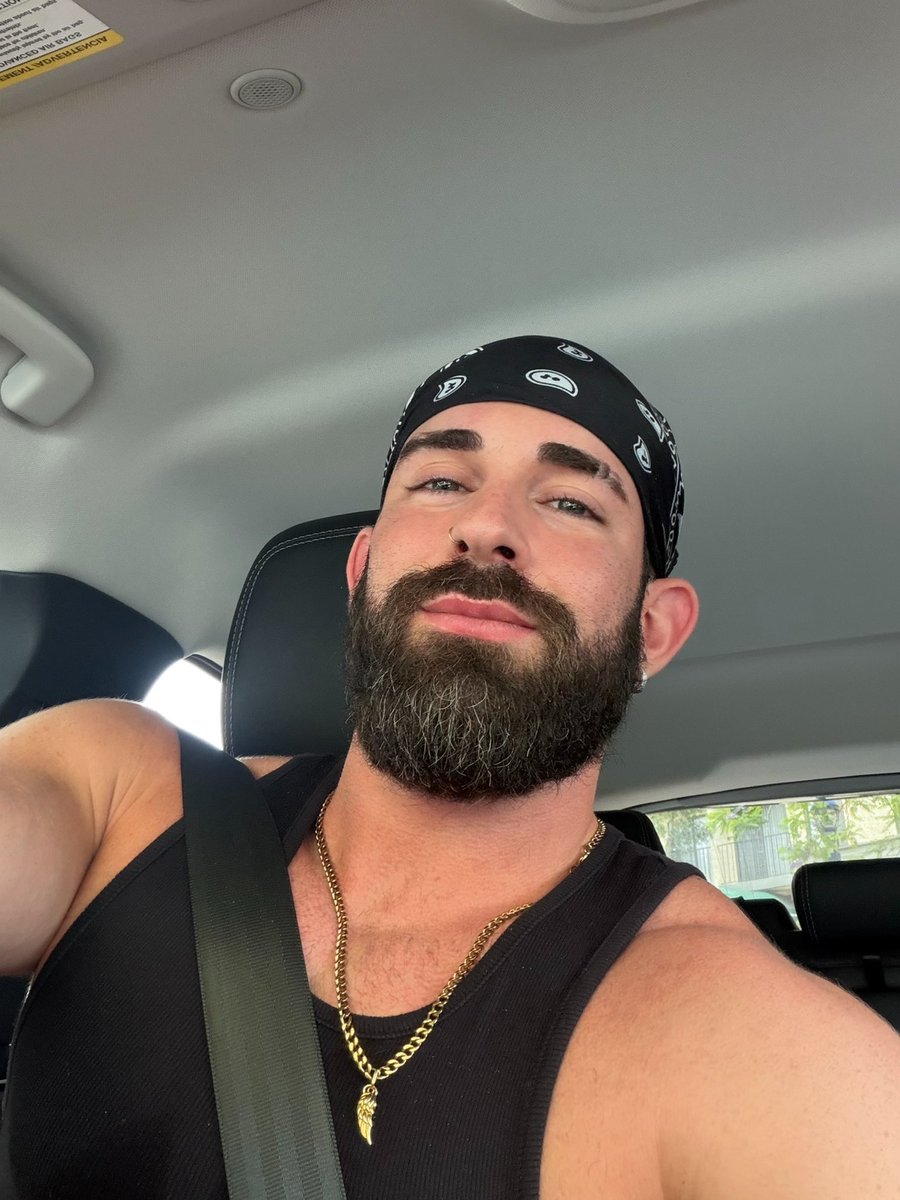 tj tweet media