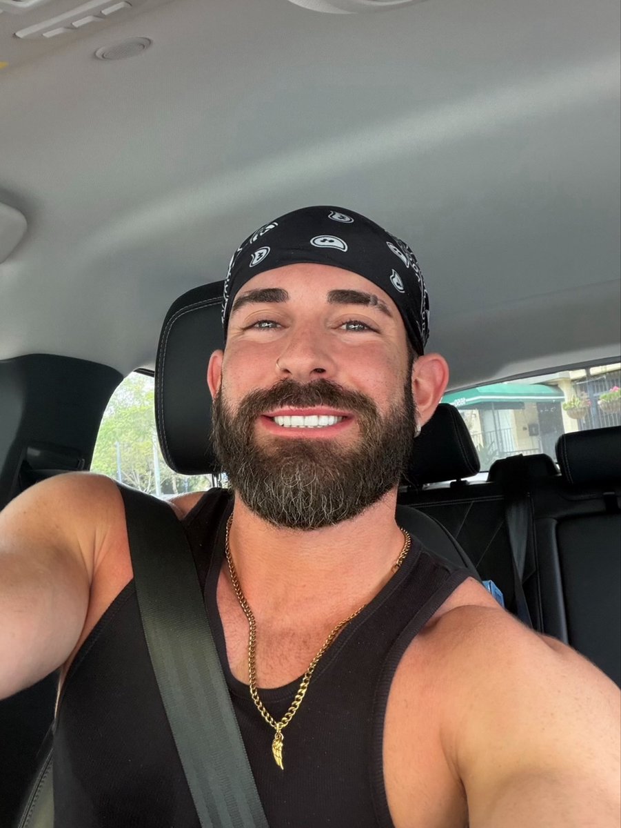 tj tweet media