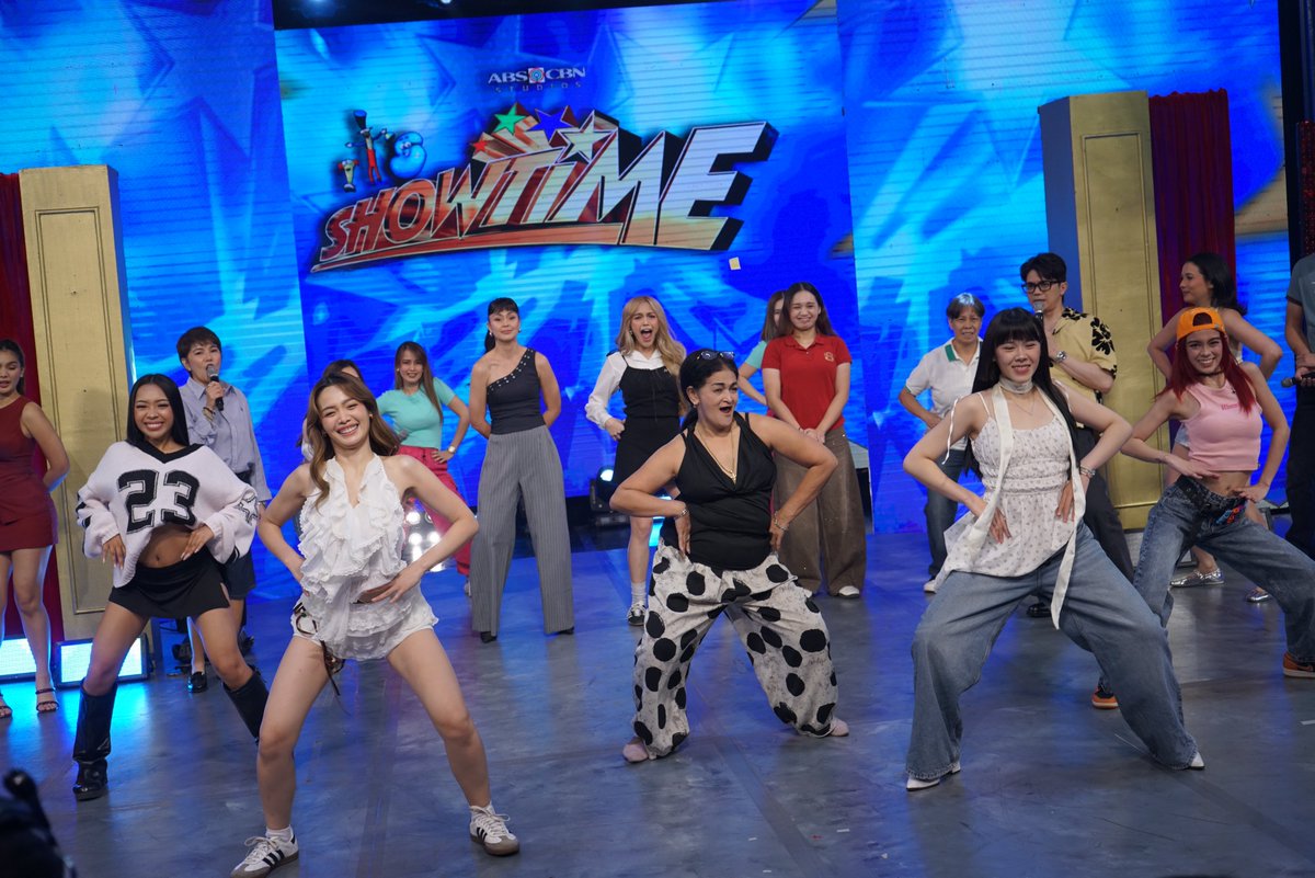It's Showtime tweet media