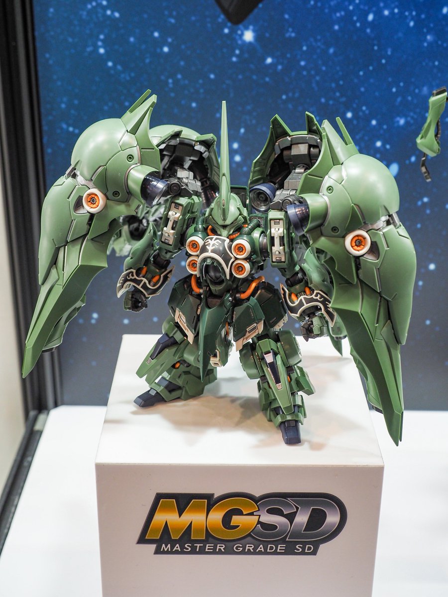 Prototype du MGSD Kshatriya exposé sur un socle MGSD, photographié de face