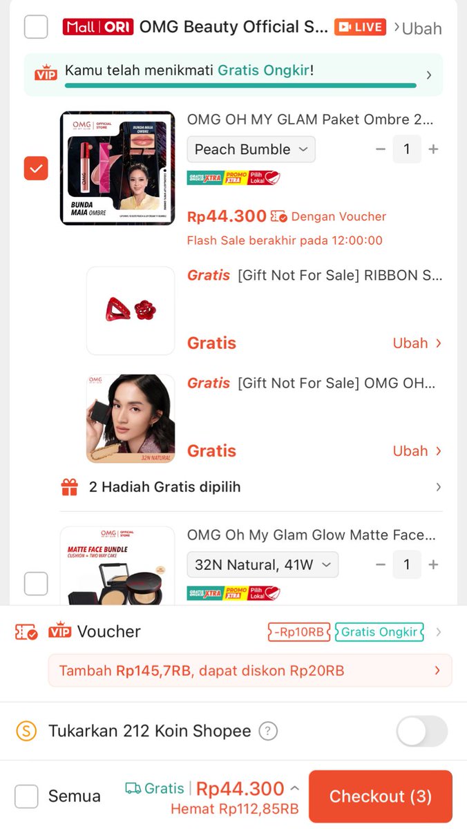 d_thpra's tweet photo. gess ada promo Buy2get4 dari OMG beli lipcream / lip vinyl dapet gratisnya bedak + hairclip 
Gak sampe 50k loh udh dpt 4 🥳
#omg #lipcream #lipvinyl #makeup #promo #shopee 

https://t.co/3QwGacnUeL https://t.co/MGMsvihv7K