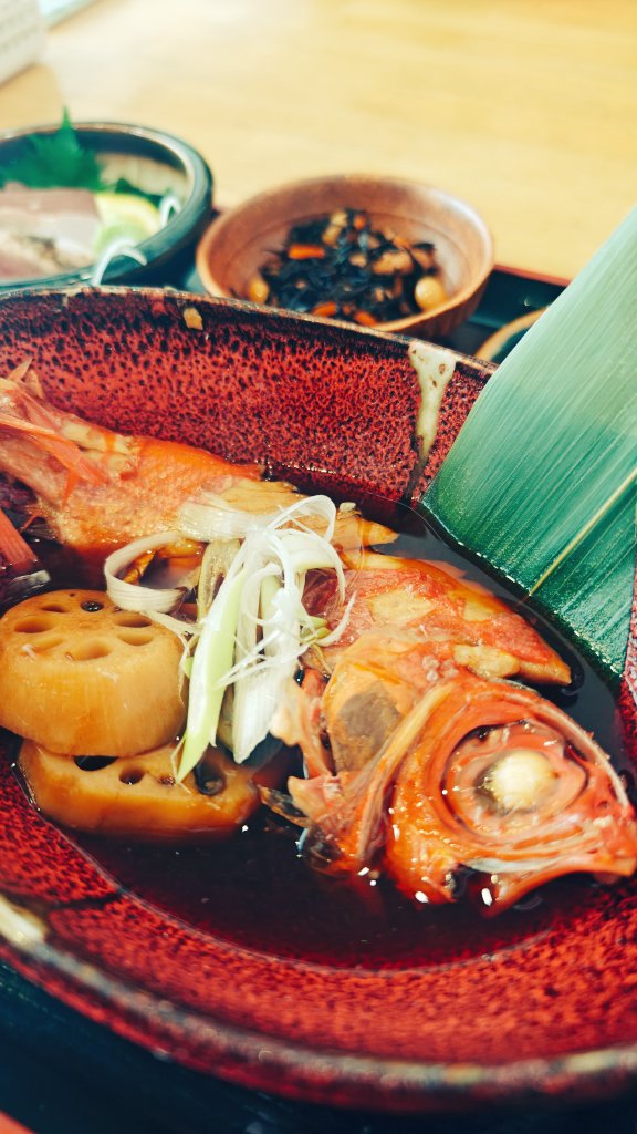 mil_kusa's tweet photo. 金目鯛の煮付け🐟🫧
しゅわしゅわmilkyちゃんGET🍹ミルキー味で炭酸なのかな🤔

期間限定、数量限定に弱いタイプ🫣 https://t.co/oSdpO2V4W1