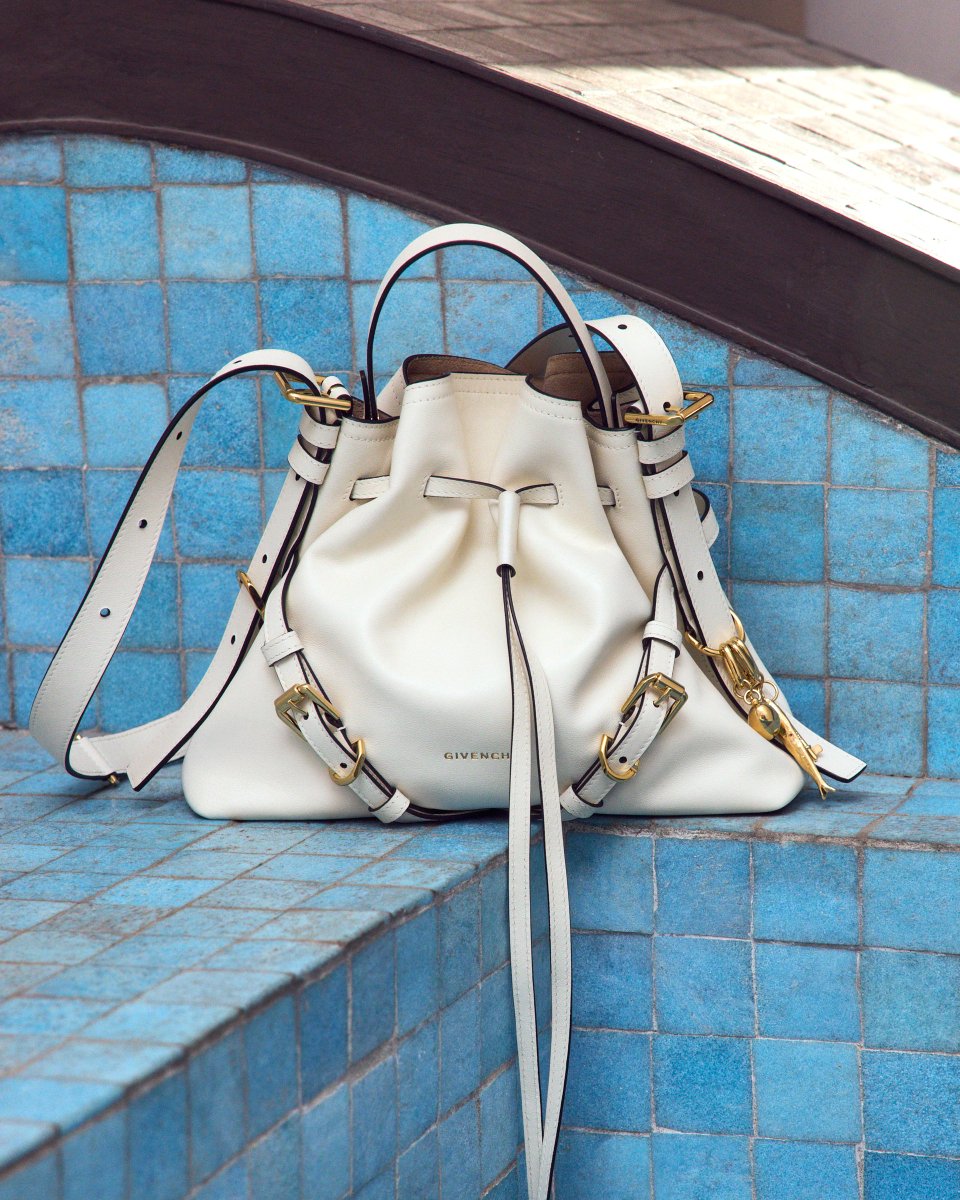 GIVENCHY Japan tweet media