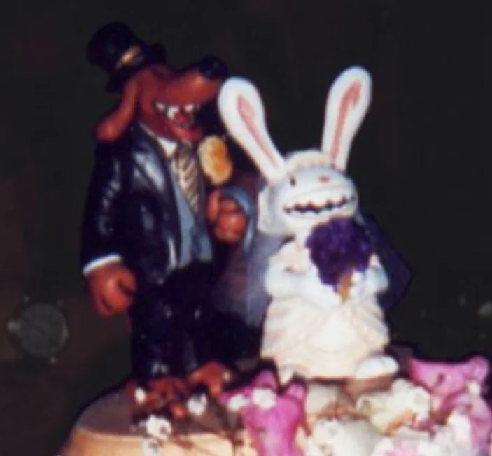 KABOCHA_BOO's tweet photo. sam and max wedding topper JUMPSCARE! https://t.co/VxRuVqeU8b