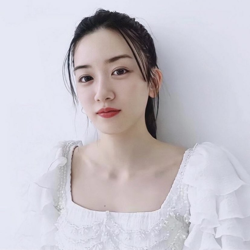 MeitoShyan's tweet photo. 芽郁ちゃんのイベント本確厳しいかな…
一緒に行く予定だった子が行けなくなっちゃって一席空いちゃう…
久々のイベントだし満席で芽郁ちゃんをお迎えしたいし、外れちゃったメイトさんと一緒に参戦したい…どうしよう……😢

 #永野芽郁
 #MAGNOLIE
 #同行者募集 https://t.co/MGDr349plb