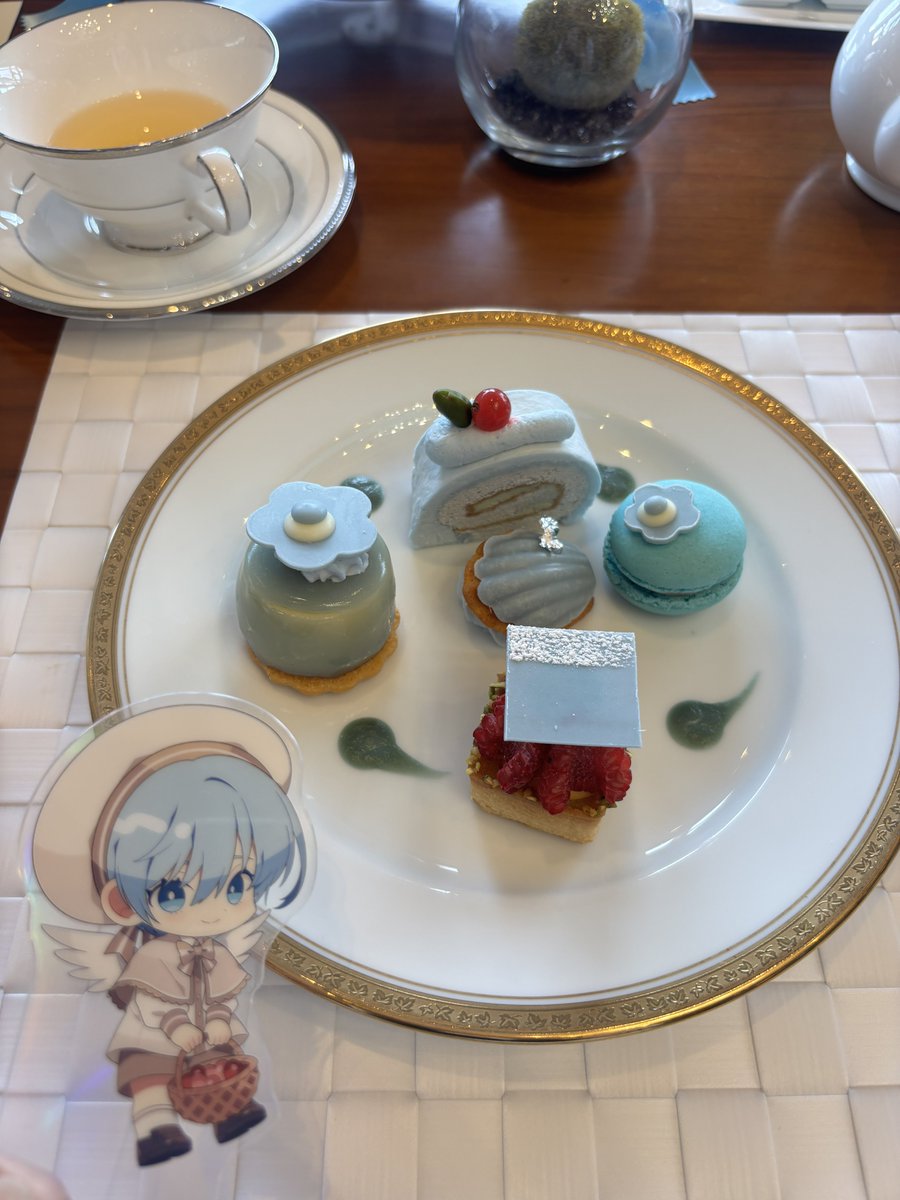 lets_go_steady_'s tweet photo. 水色がたくさんの日🌀️🩵⟡.· https://t.co/ZOIccBwVic