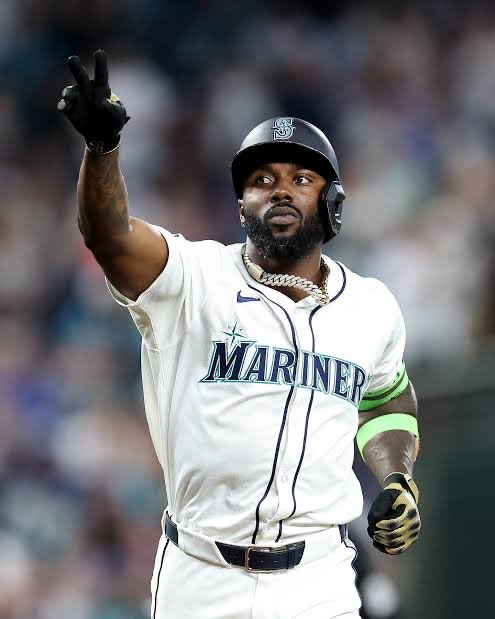 Mariners PR tweet media