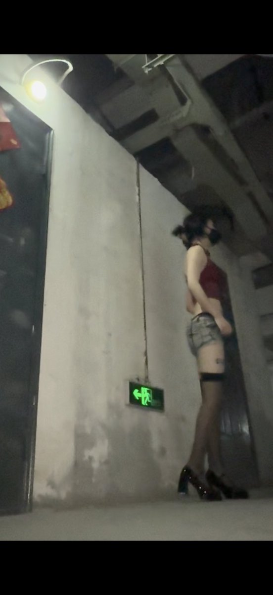 yiuyiu6841's tweet photo. 在地下室接客当站街女。内射口爆是需要20元
#妓女 #媚黑 #站街女 https://t.co/GL4GHxMsRD