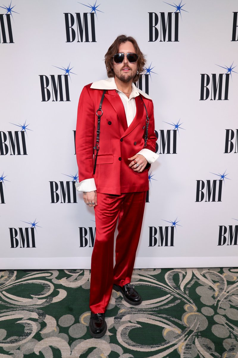 bmi's tweet photo. #JHart on the red carpet in all red! #BMIPopAwards https://t.co/bYpDhR6bjM