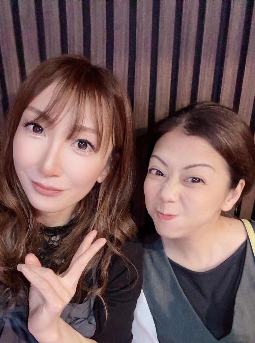 hibari_singer's tweet photo. こんにちは😃
HΛL's BAR 皆様　お疲れ様でした🤩

さてさて、
５月１５日は、川口キャバリーノさん
リープフェスタ　アフターパーティーを
開催します🎉🎉

楽しみ😋 https://t.co/K8kBBeVjyv