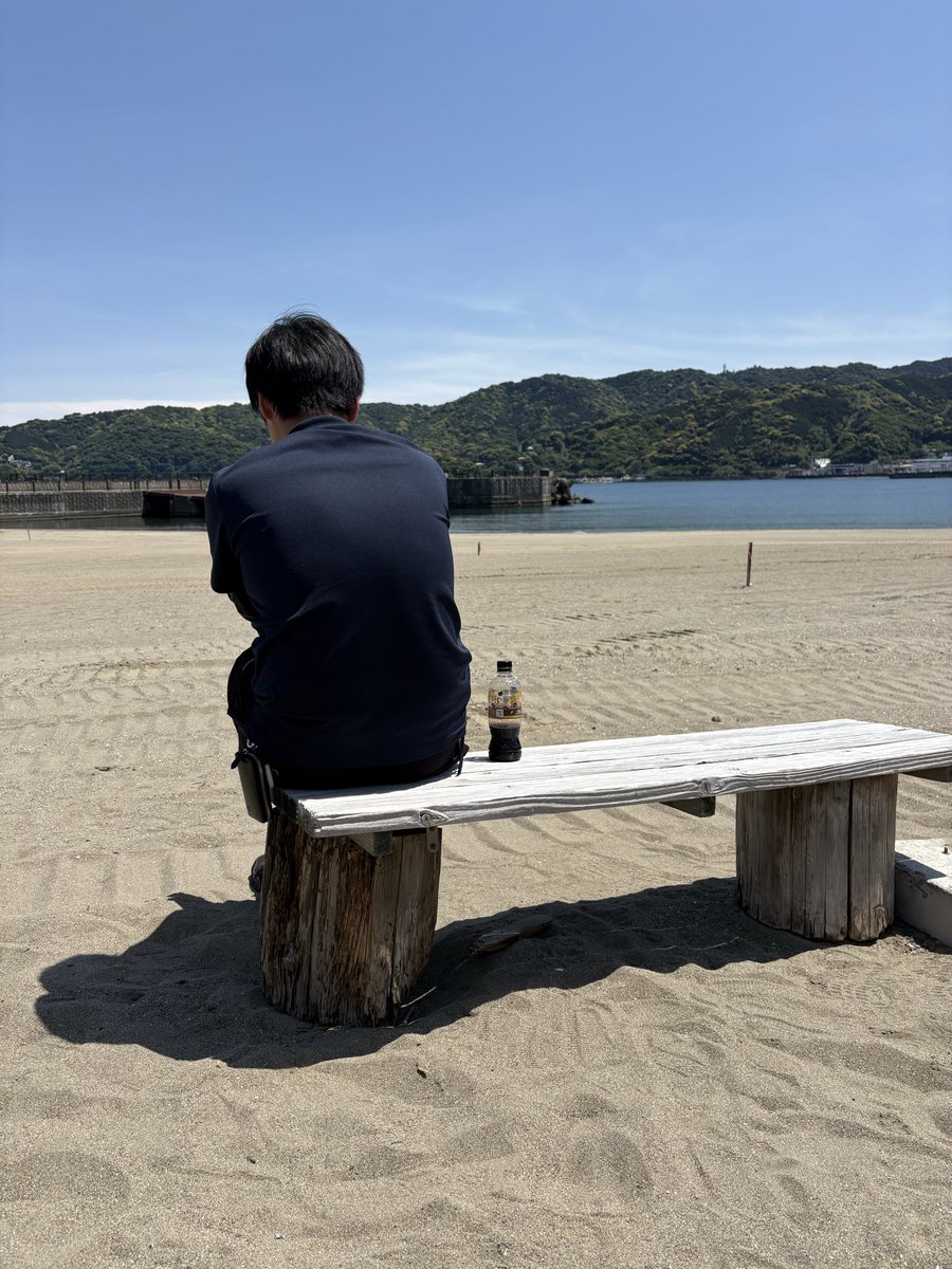 furulpg011's tweet photo. 久々のポストです📮
4月から兼任になり、小田原本社に居ることが多くなりました。
今日は熱海のお客様訪問です🌊
海入ったら気持ち良さそう！

#株式会社古川
#熱海
#Tさんの地元
#水着持って来れば良かった
#4月からお客様担当の青ちゃん
#入社時からプラス14kg
#痩せようとしてるけど太らせる https://t.co/Gs2ditaaTF