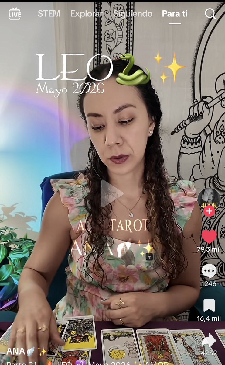 _sscaam's tweet photo. si señora del tarot, SI https://t.co/pNVa1kE67o