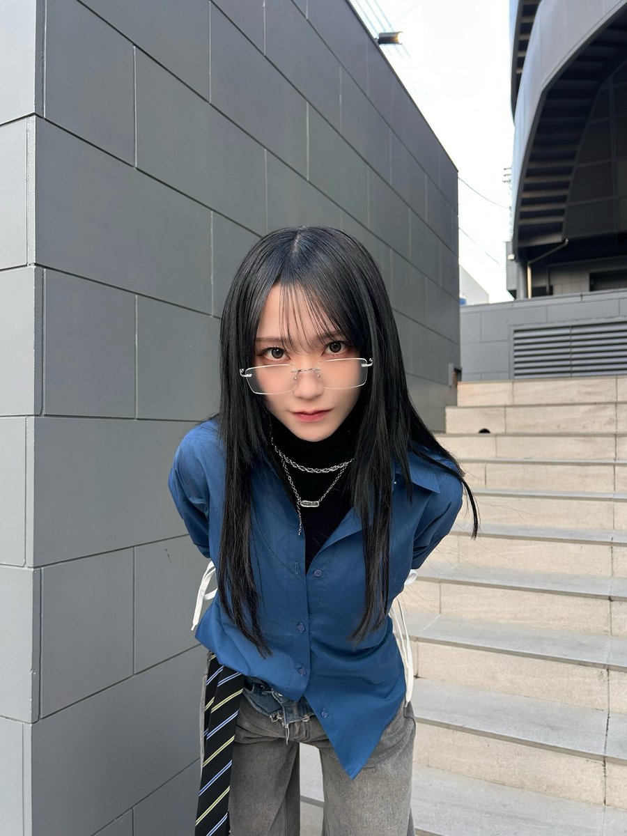 maikiaio_Iove's tweet photo. リムレスメガネってめっちゃ可愛いし
メロい https://t.co/6MmXnBBqeD