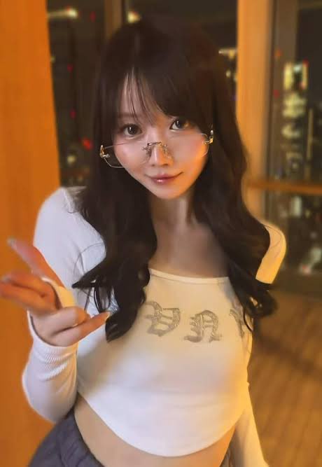 maikiaio_Iove's tweet photo. リムレスメガネってめっちゃ可愛いし
メロい https://t.co/6MmXnBBqeD