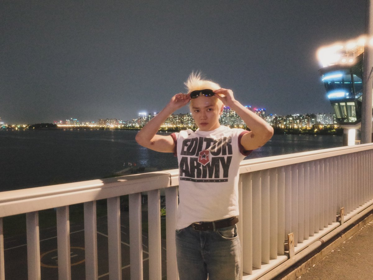 taeyong pics tweet media