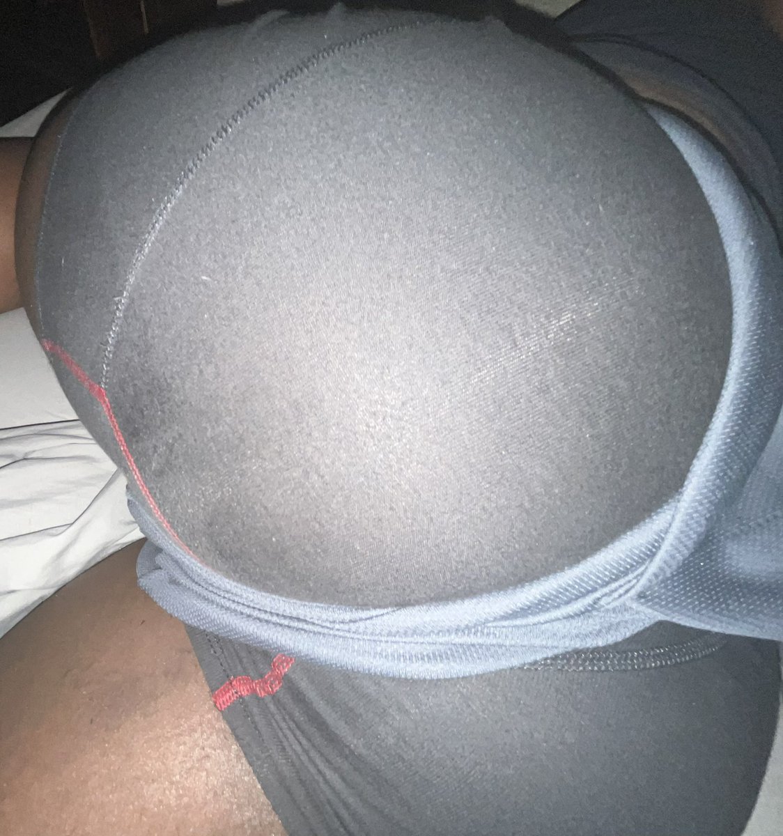ilebwbb's tweet photo. my ass genuinely swallowing tf out these shorts😭😭 https://t.co/4GolpFie4S