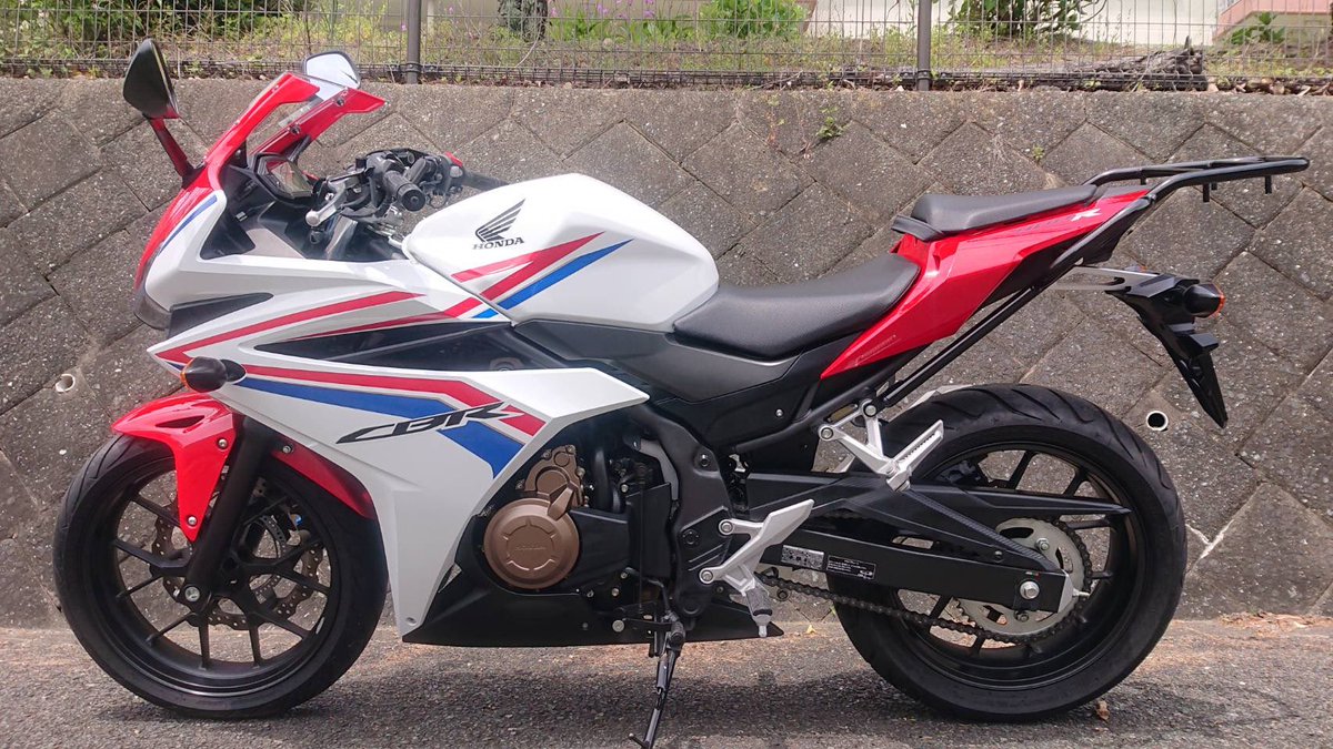 loco_fuk's tweet photo. 生きてます！仕事してます！
久しぶりの中古車です。

是非宜しくお願いします！
#バイク売ります https://t.co/dvstsyKSA3