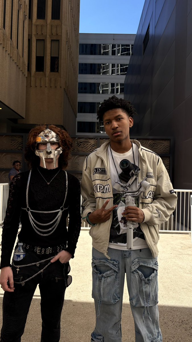 ShadowStarsr100's tweet photo. Yall fw mfdoom? https://t.co/sUxmYAwl8e