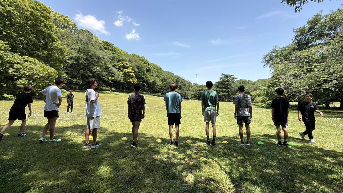 MABP_Maverick's tweet photo. 本日は、BEAT AC五ケ谷さんによる、未就学児向け運動指導プログラムの講習会を実施しました！

講義では、楽しみながら体を動かすことの大切さや、子どもたちへの声かけ・関わり方について学びました。

実技も交えながら、選手たちにとっても新たな視点を得る貴重な時間となりました✨ https://t.co/4sKkek4s2T