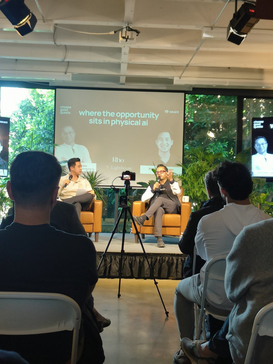 nikhilkr's tweet photo. @bznotes: "The cost of intelligence is going to go down tremendously!"

The question is how do we make it possible for robotics?

Great event by @join_savant @lighthousehq_ https://t.co/prMypjfpMC