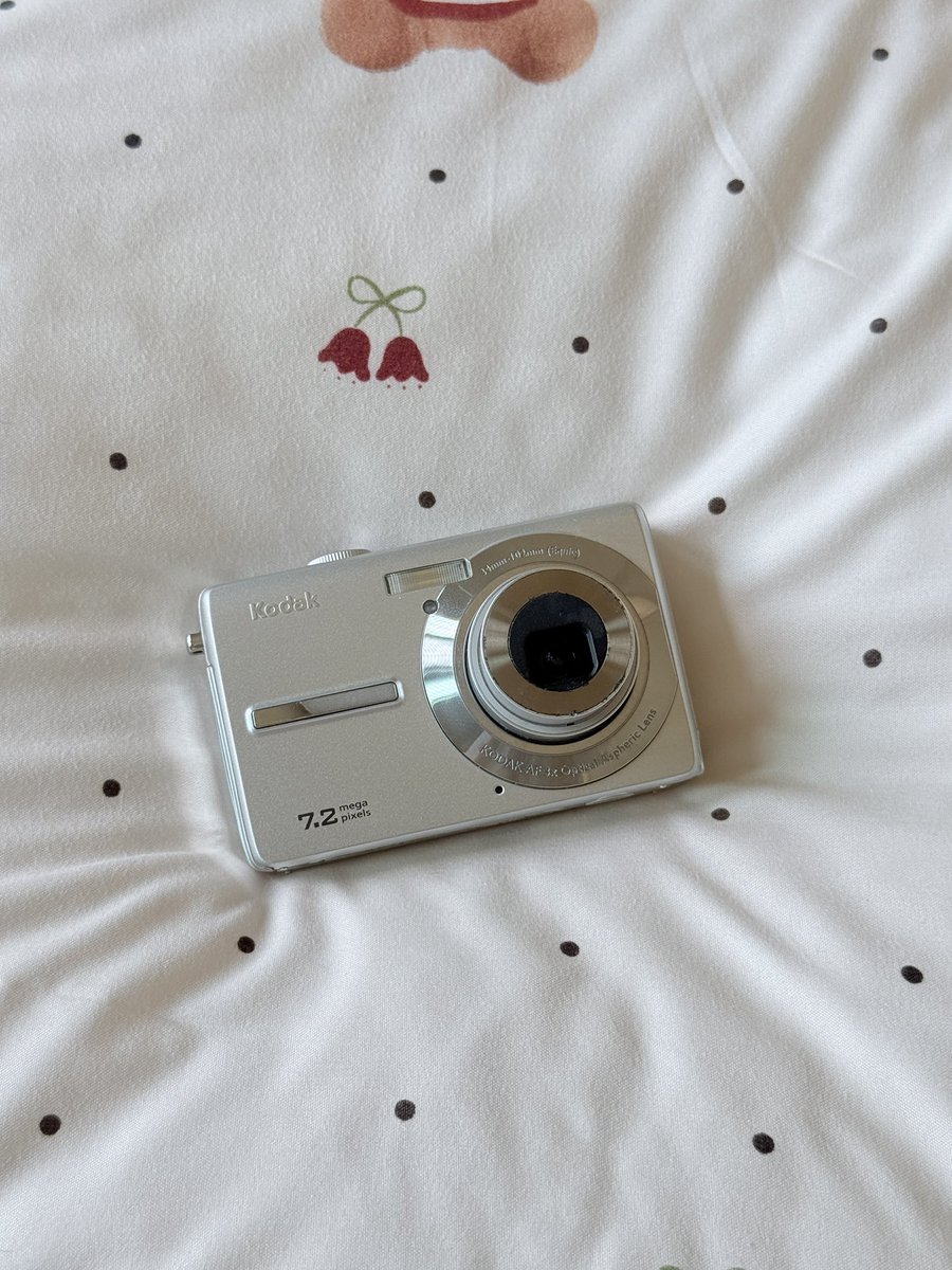 camera2k_'s tweet photo. ว่าง 
Sony 2,890 
Kodak 1,290
Fujifilm 1,890 

#กล้องดิจิตอล #กล้องมือสอง  #กล้องมือสอง #กล้องดิจิตอลมือสอง #กล้องถ่ายรูป #กล้องดิจิตอลเก่า  #กล้องฟิล์ม #กล้องถ่ายรูป #เช่ากล้องดิจิตอล #เช่ากล้อง https://t.co/OwTJg9nTIV