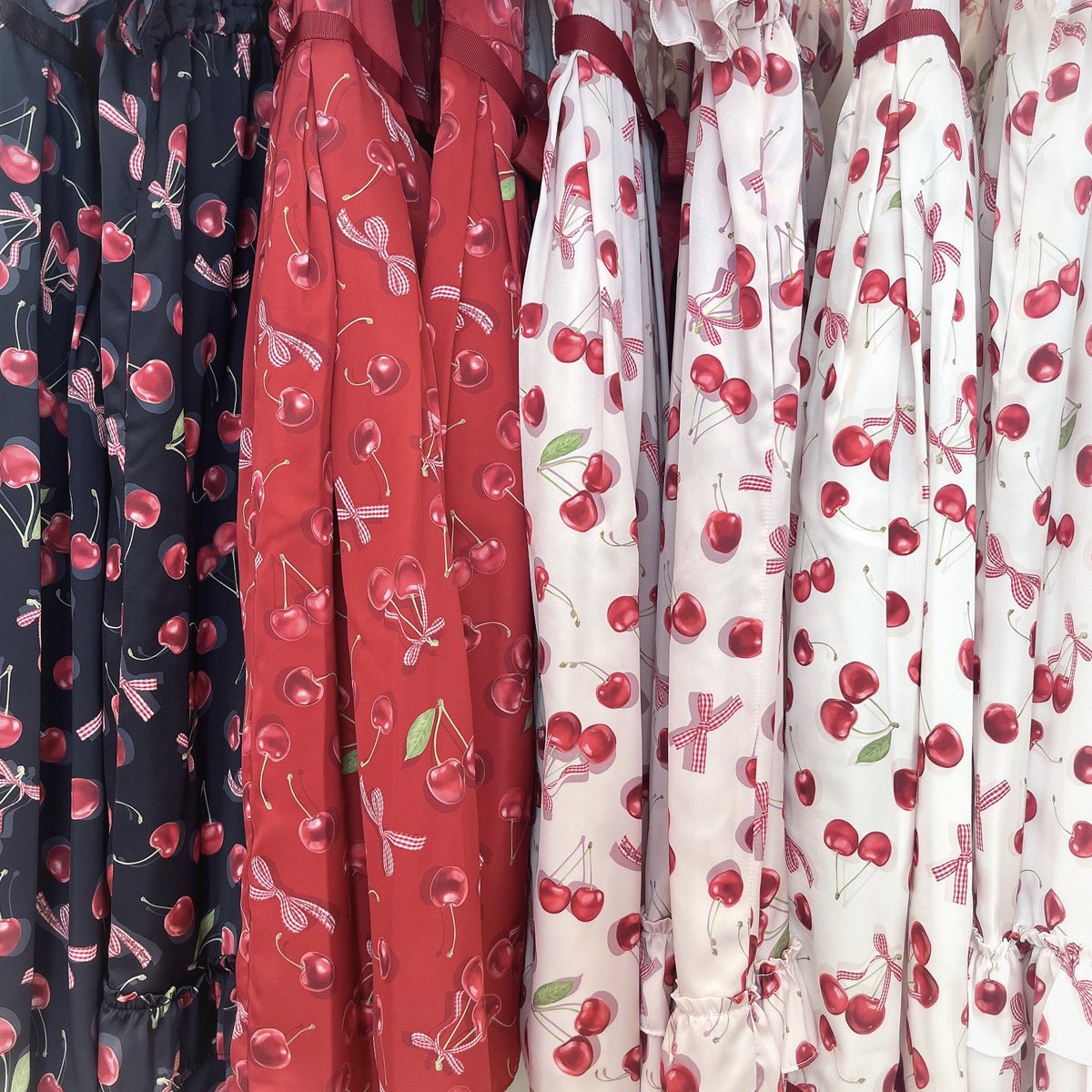 ❤️再受注スタート❤️ 【Emily Temple cute】 🍒Shadow Cherry