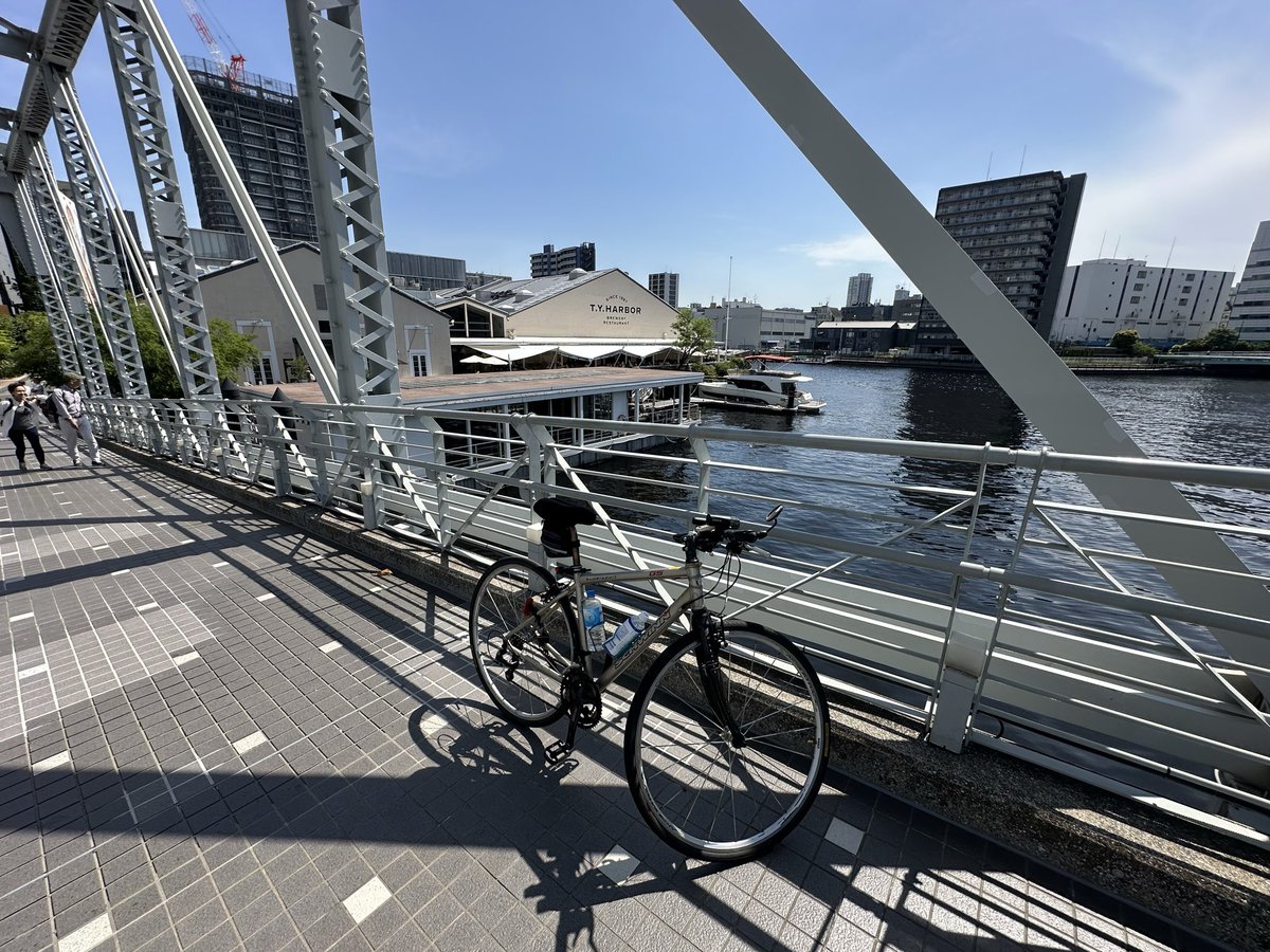 bebe_federico's tweet photo. 久しぶりに自転車散歩🚶‍♀️ 気温26度C！もう夏だ☀️
#天王洲 https://t.co/9ms4u4wF11