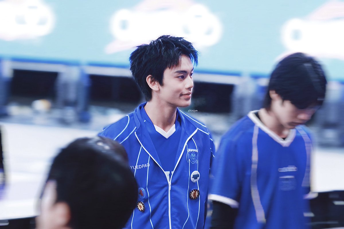 090526 #OLYMPOP2026DAY 

blue ( little ) devil 🫳🏻💙 

✧ ┈ #TJprinwat  #9214KIDS ┈ ✧