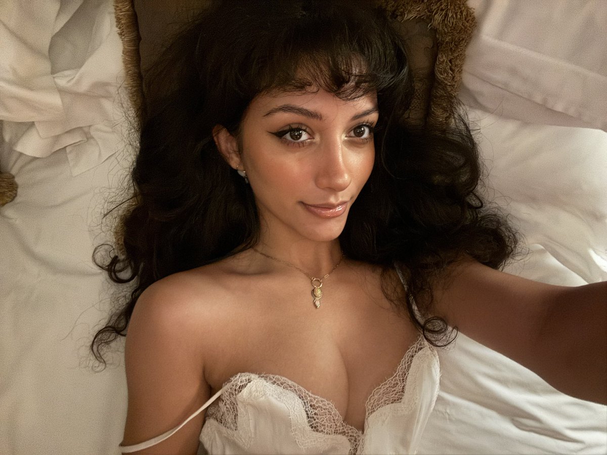 jasmine tweet media