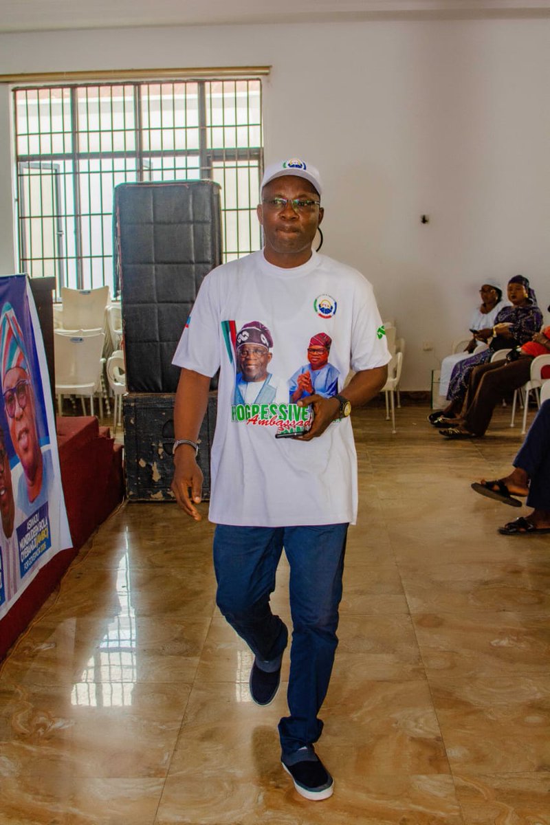 Kdman25's tweet photo. OSUN STATE PYA SUMMIT SUMMIT WAS A HUGE SUCCESS
THE RENEWED HOPE GOSPEL IS HERE. @DavidsOffor @AsiwajuOladimej @officialABAT @OfficialAPCNg @KashimSM @woye1 https://t.co/ElzO5VcJss