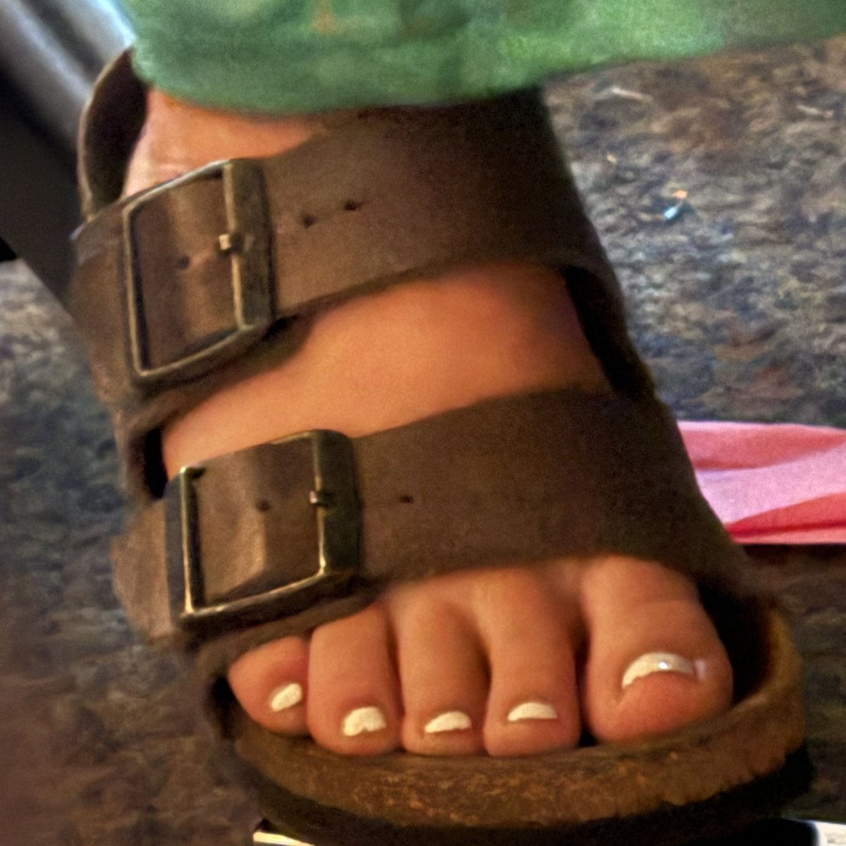 CuteFeetOnFleek tweet media