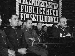 Janusz tweet media