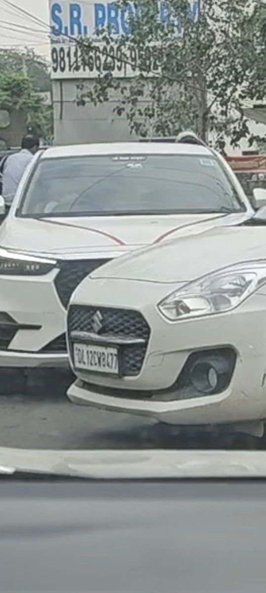 sepulcher's tweet photo. @TrafficGGM - This car, DL 12 CW 8477 was driving wrongly in a one way lane. It blocked the traffic for long. After ensuring it goes back, the driver started abusing. Please take appropriate action.

13 May
9:55 AM
Outside Leads Boat, towards Rao Gajrao Singh Marg https://t.co/LKvy5gx7yr