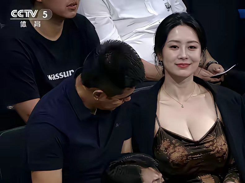 WangNextDoor tweet media