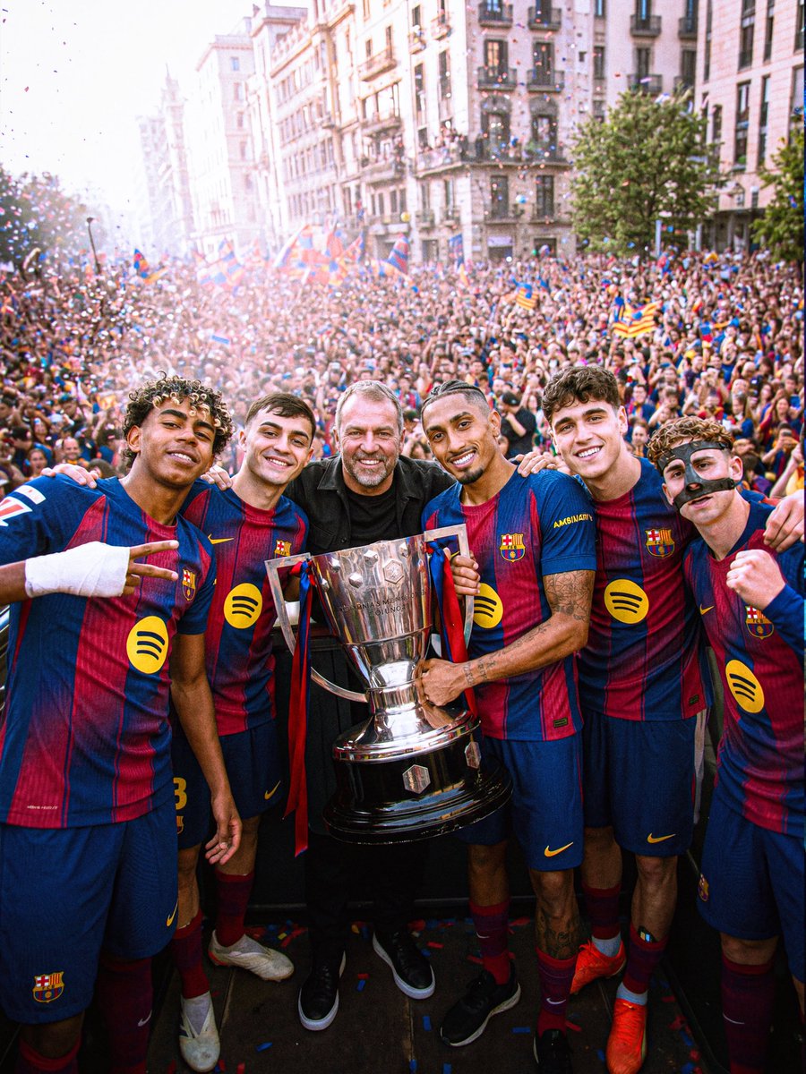 BarcaReporter's tweet photo. في الأسابيع الأخيرة من الموسم فرض برشلونة تحكيماً عادلاً. ريال مدريد تلقى المساعدة، لكن مباريات برشلونة كانت نوعا ما عادلة. القوة التي أظهرناها في الدوري لم تترك لهم خياراً، كان عليهم الاستسلام. يجب أن نكون بهذه القوة في دوري الأبطال لنفوز به، نحن ببساطة لسنا أقوياء بما يكفي هناك https://t.co/UXVoE6CQLJ