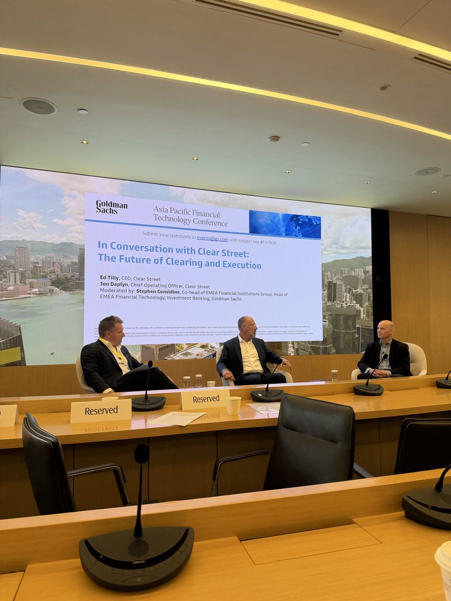 Velmeshev's tweet photo. Goldman Sachs APAC FinTech conference today.
Incumbents realize the gate is already open:
licensed rails + bank infra are becoming programmable platforms for a new market of operators, fintechs and stablecoin-native companies.
Barbarians at the gate - but with APIs this time. https://t.co/kXwa3j0MNg