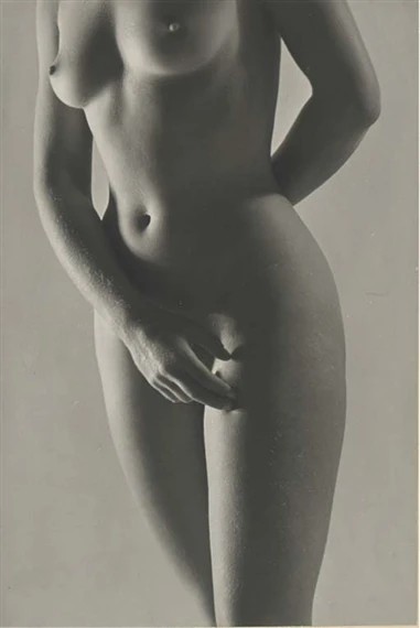 MarinFavre's tweet photo. . 

Dora Maar        Nude, circa 1935

. https://t.co/MHmgSsP3g6