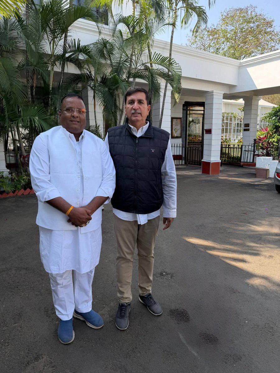 SatyanarayanInc's tweet photo. मध्यप्रदेश कांग्रेस के प्रदेश प्रभारी हरीश चौधरी जी को जन्मदिन की हार्दिक एवं अनंत शुभकामनाएँ।
ईश्वर से आपके उत्तम स्वास्थ्य, दीर्घायु एवं सफल जीवन की कामना करता हूँ।

@Barmer_Harish https://t.co/3ZI1U4cg9m