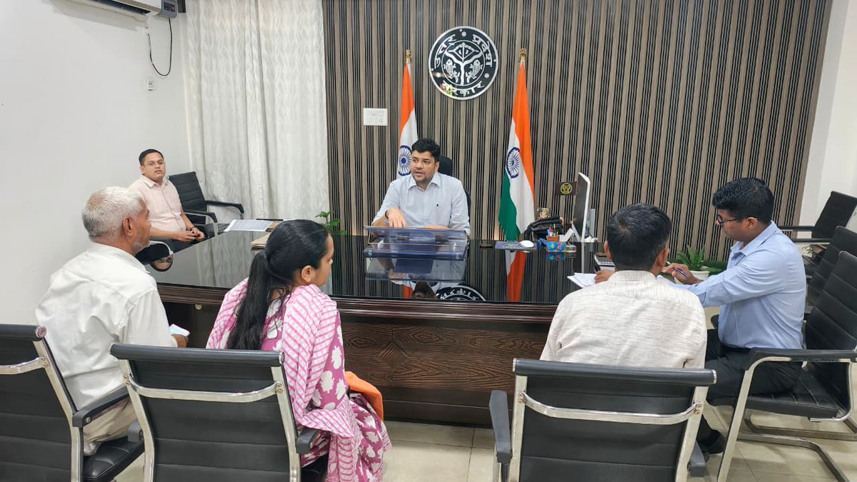DM ALIGARH tweet media