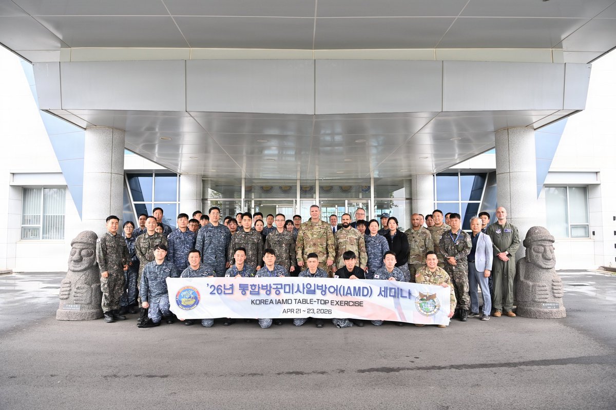 Eighth Army tweet media