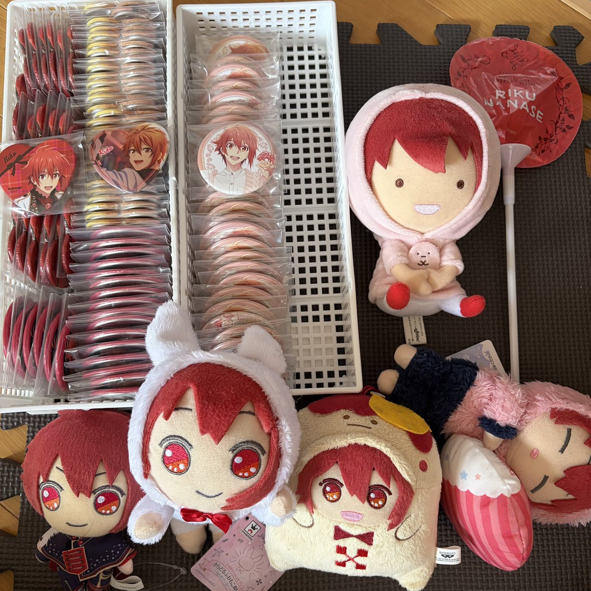 K5Ok7's tweet photo. 【譲渡】IDOLiSH7 / アイナナ / アイドリッシュセブン

譲→七瀬陸 / 陸

缶バッジ/アクキー/アクスタ/ラバスト/ぬいぐるみ/ポスカ/コースター/リンライ等

☑︎なるべくご希望額でお譲りしますが、希望が被った場合は多く引き取って頂ける方、希望額高い方を優先させて頂きます。 https://t.co/gJVGRjOmwt