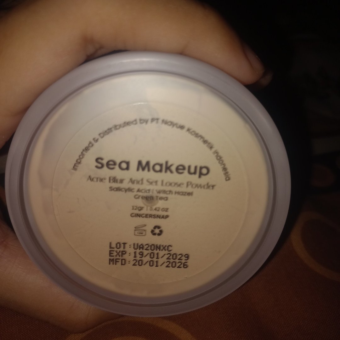 kayin068's tweet photo. ‼️PRELOVED LOOSE POWDER SEA MAKEUP - GINGERSNAP‼️

- Pemakaian baru sekalii
- minus box sama puff (tp klo mau puffnya juga gapapa)
- 40k https://t.co/jqOfIfJ9kD