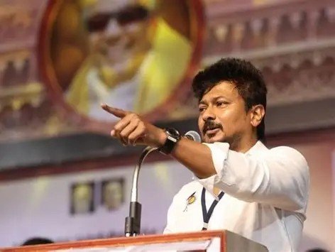nellaiseemai's tweet photo. #Pushba பாணியில் ஆட்சி நடத்தும் விஜய். விஜய் போற இடம் எல்லாம் புது சோபா போகுது. Change, change ன்னு சொன்னாரு. Exchange நடக்குதோன்னு சந்தேகமா இருக்கு.
- @Udhaystalin 🙌🔥🔥 https://t.co/csdBMoa50G