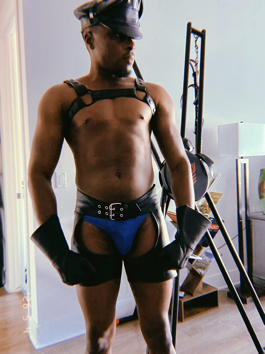 Leather Pig tweet media