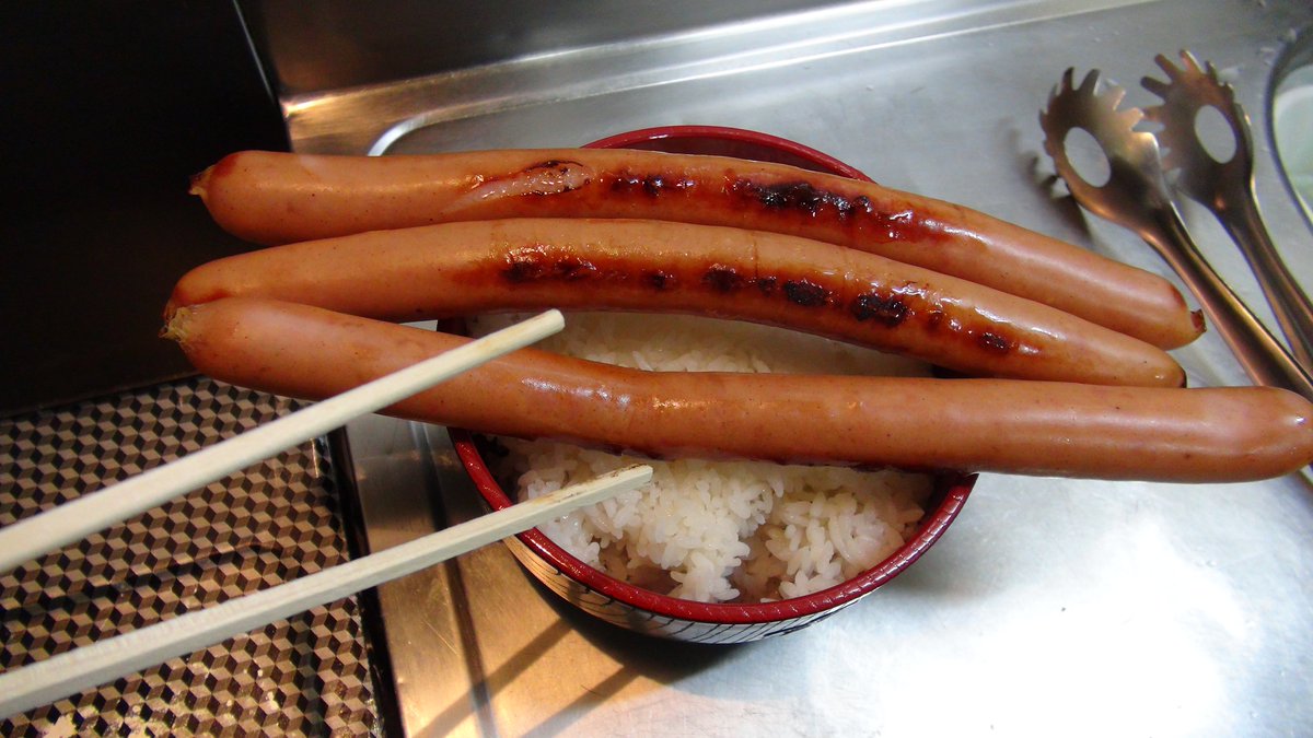 KisaMake's tweet photo. ほら、あなたの好きなソーセージ丼よ！
Darling, I just made your favorite sausage bowl! https://t.co/mLfXB1h2o3