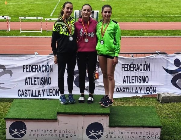 deportesavila's tweet photo. 🏃 #Atletismo
🥇 El relevo 4×100 mixto del Puente Romanillos, oro en el autonómico de relevos 
🥉 Bronce para Teresa Jiménez en los 2.000 obstáculos
https://t.co/krt3aZEvqe https://t.co/vyR3N0uZ3S