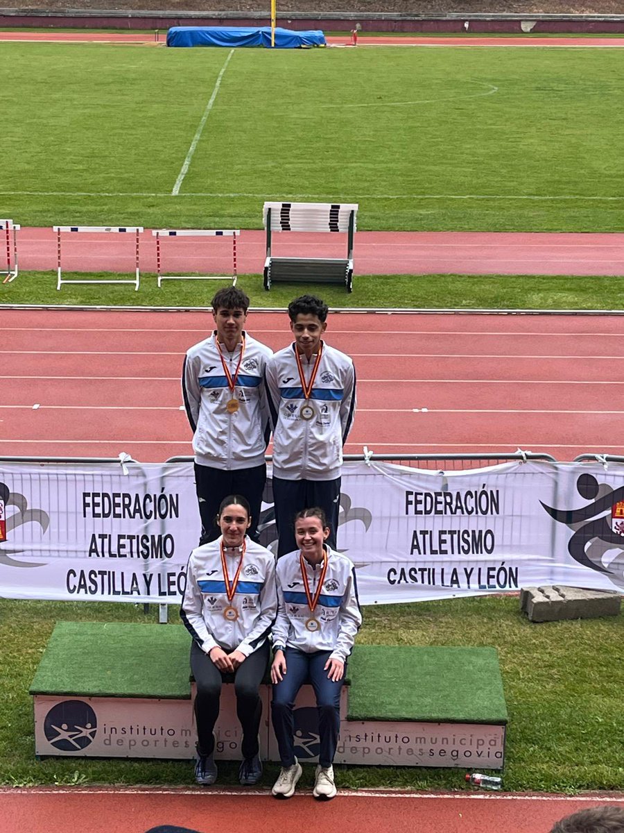 deportesavila's tweet photo. 🏃 #Atletismo
🥇 El relevo 4×100 mixto del Puente Romanillos, oro en el autonómico de relevos 
🥉 Bronce para Teresa Jiménez en los 2.000 obstáculos
https://t.co/krt3aZEvqe https://t.co/vyR3N0uZ3S