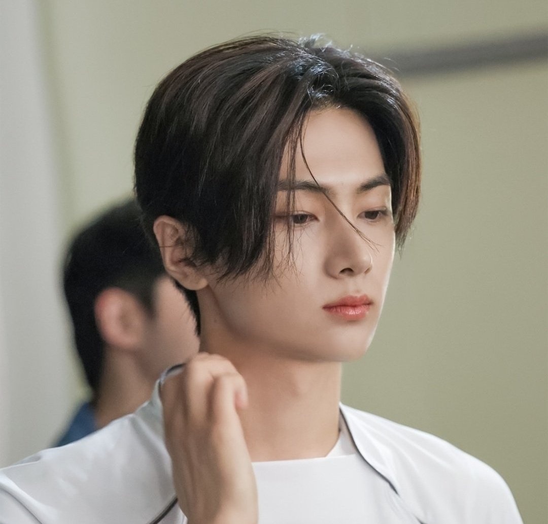 별⚝쫑 tweet media