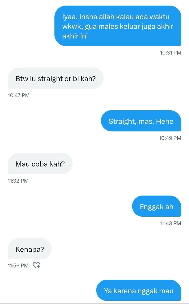 kyrell_iu's tweet photo. Bahkan, ketika ada cowo yang chat gua tiba-tiba minta kenalan, ngajak ketemu, dan langsung ngajak gua buat "nyoba", gua dengan halus menolaknya, nggak marah, nggak ngehina, nggak juga treating him badly cuma karena orientasi seksual dia beda sama gua- https://t.co/bgRrfPwYAq