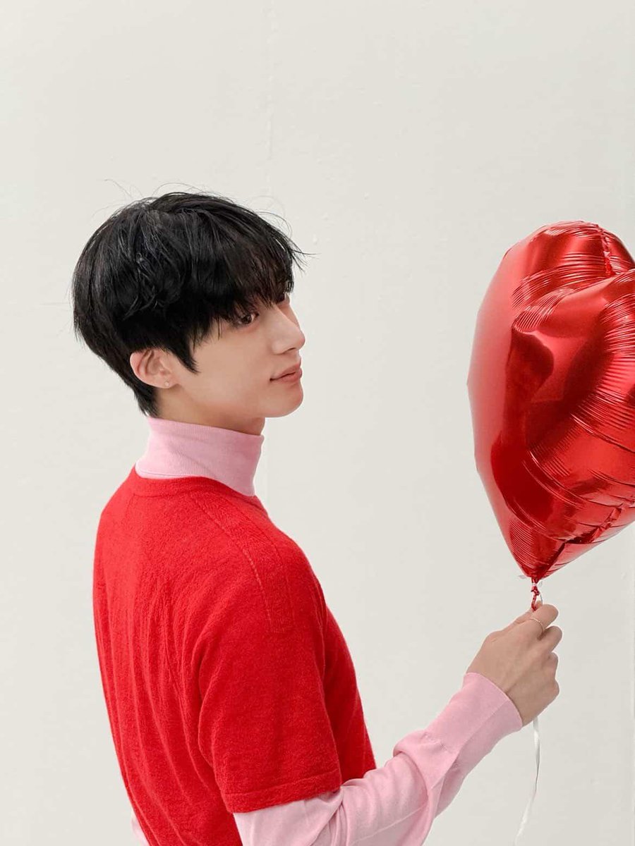 hyungwon things tweet media